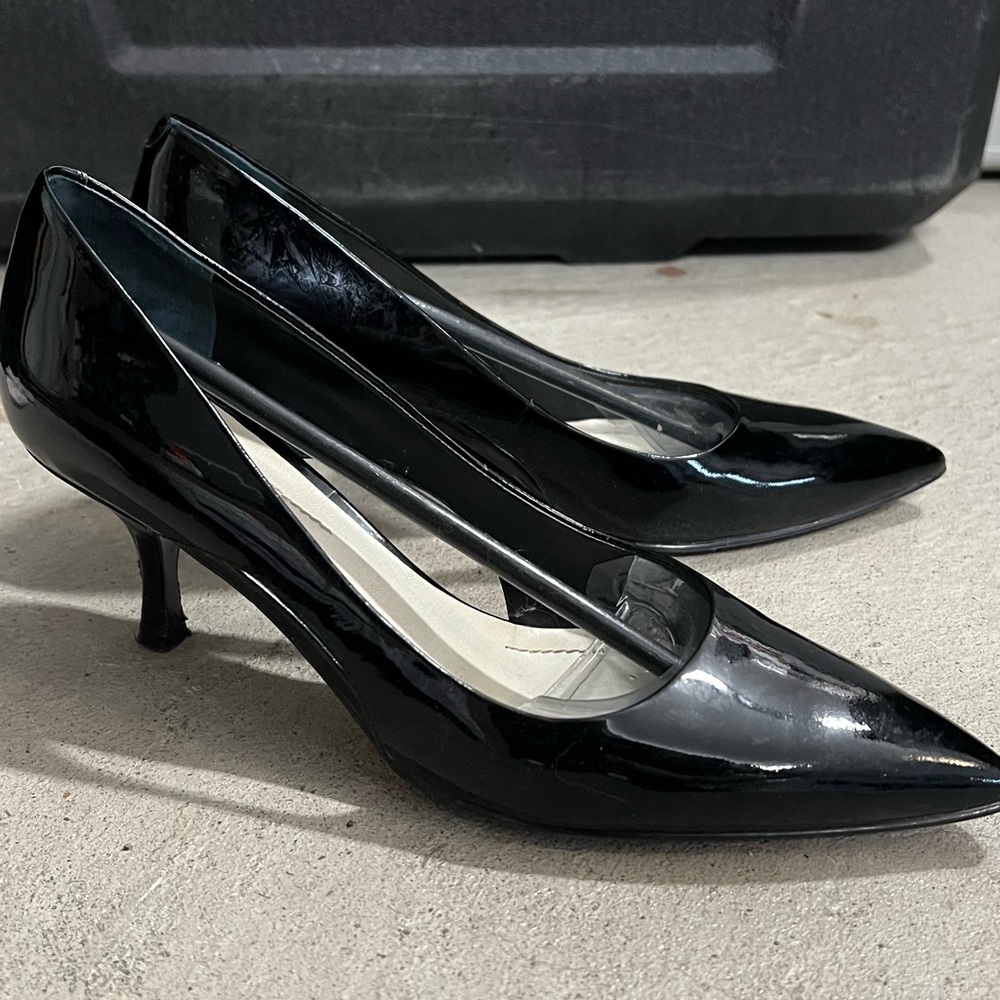 Cute little back short heels
